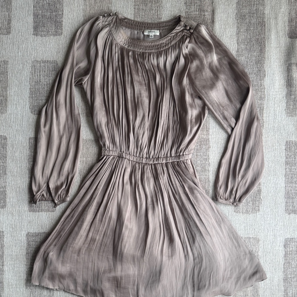 Aritzia Wilfred Sale 🔥 Satin Pleated Waist Dress